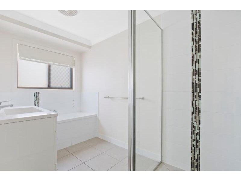 16 Bolsover Lane, Rockhampton City QLD 4700